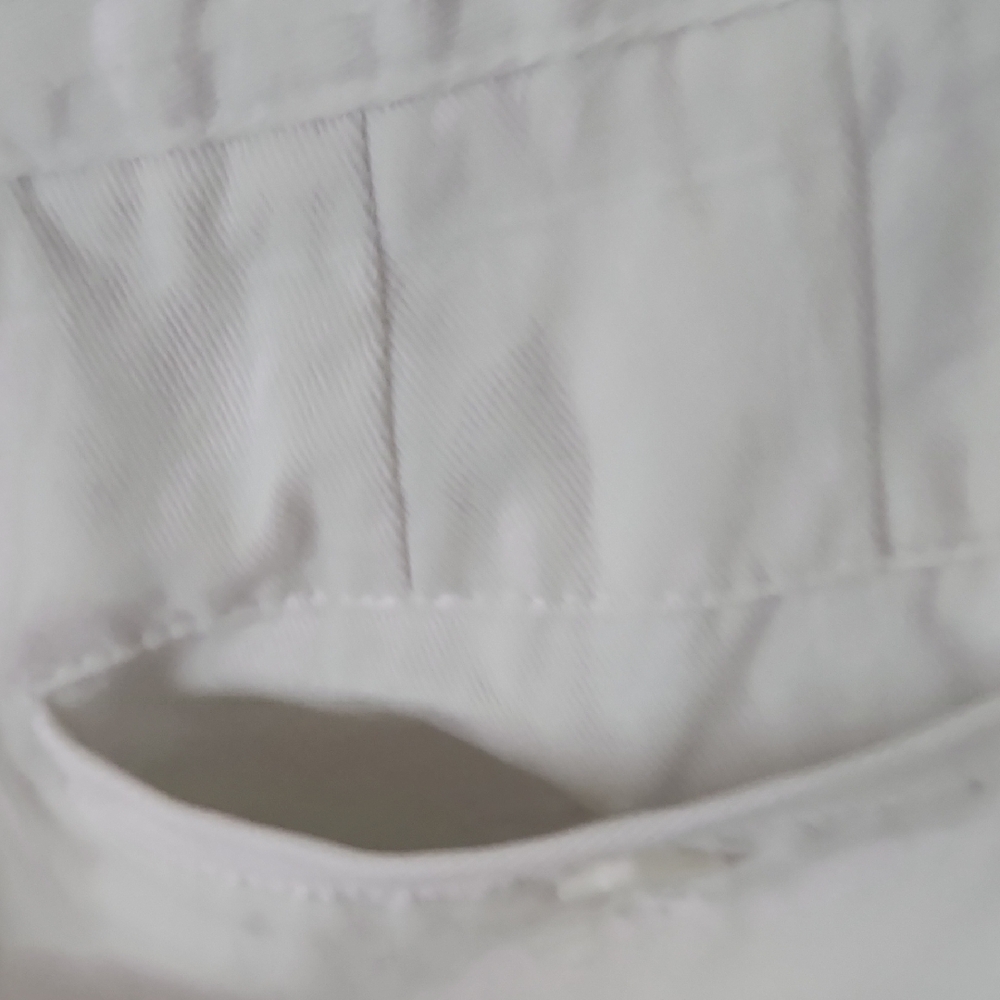 Petite Sophisticate Women's Classic White Shorts Size 4 - Picture 6 of 8
